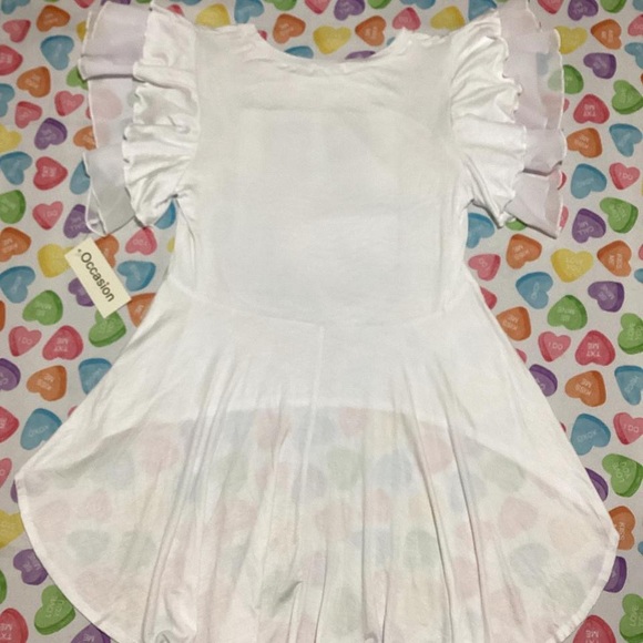 Women’s White T-shirt with Bejeweled High heel 👠 print Ruffled Sleeves Top - Picture 4 of 4